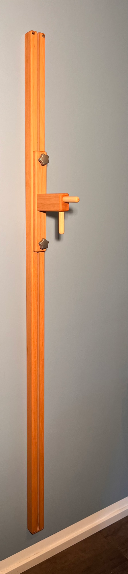 Trigger-Wand 190cm Triggerwand aus Holz zur Selbstbehandlung von Rückenverspannungen an der Wand montiert